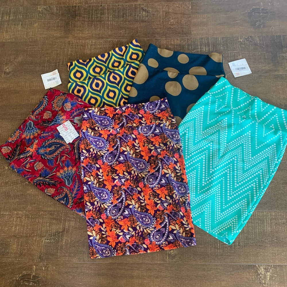 Bundle of 5 LulaRoe Cassie skirts size small